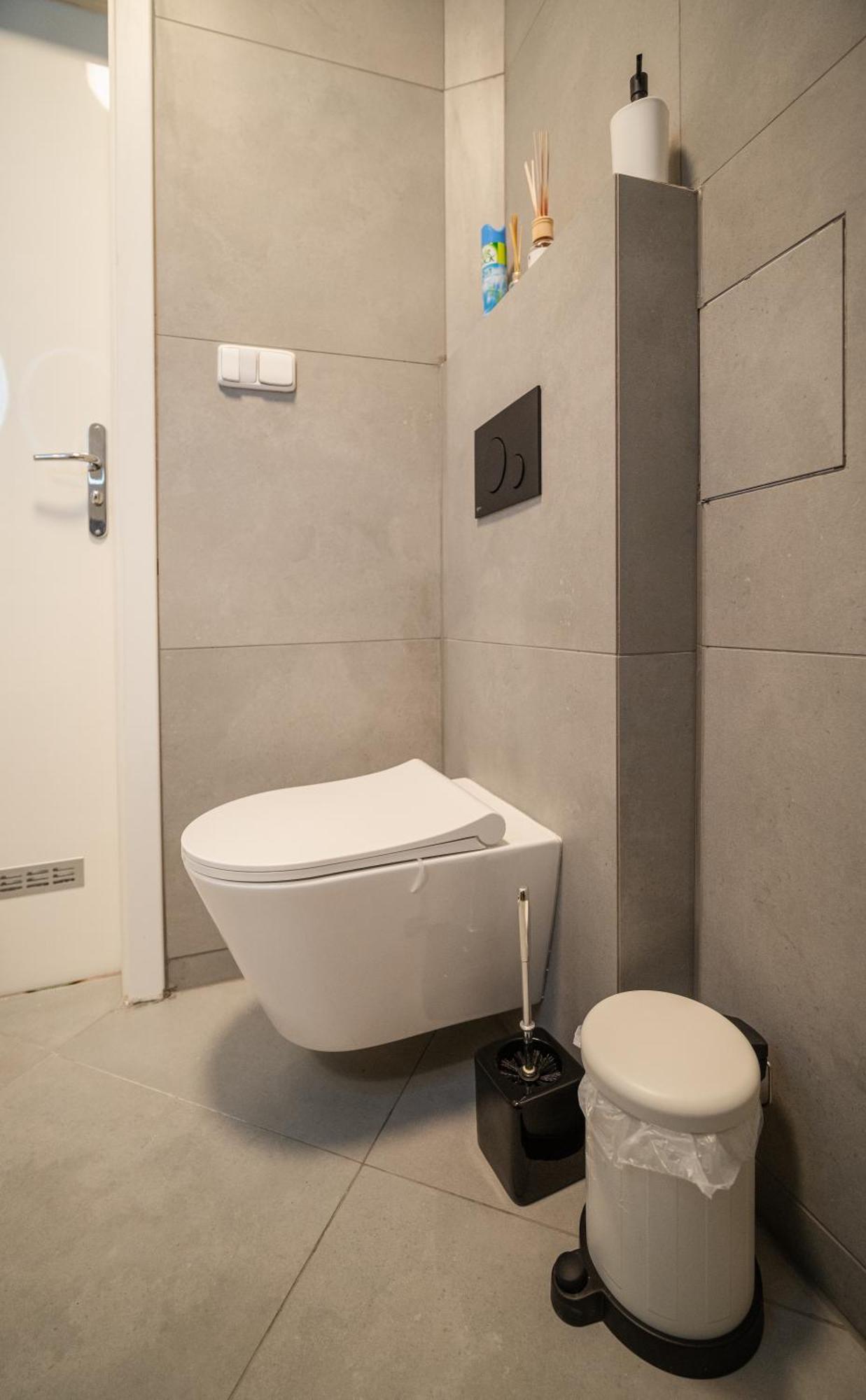 Modern Apartment In Historic City Center Old Town Братислава Экстерьер фото
